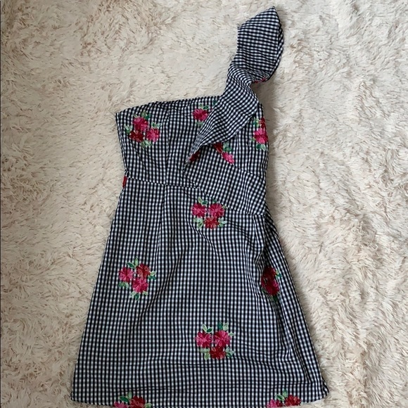 Floral - Black & With Dress Off Shoulder Dress - Picture 2 of 6